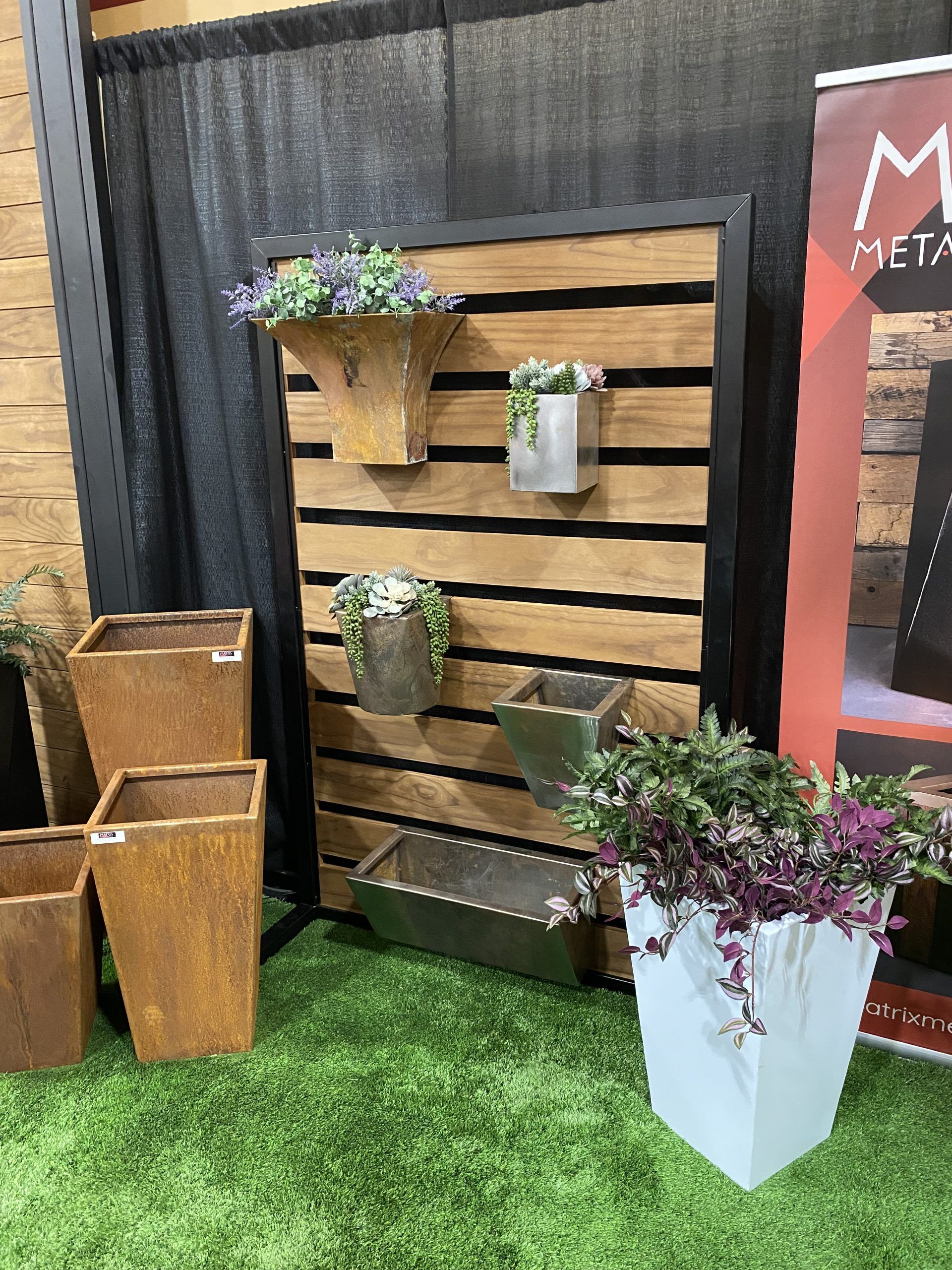 privacy-wall-matrix-metalworks-las-vegas-custom-metal-fabrication